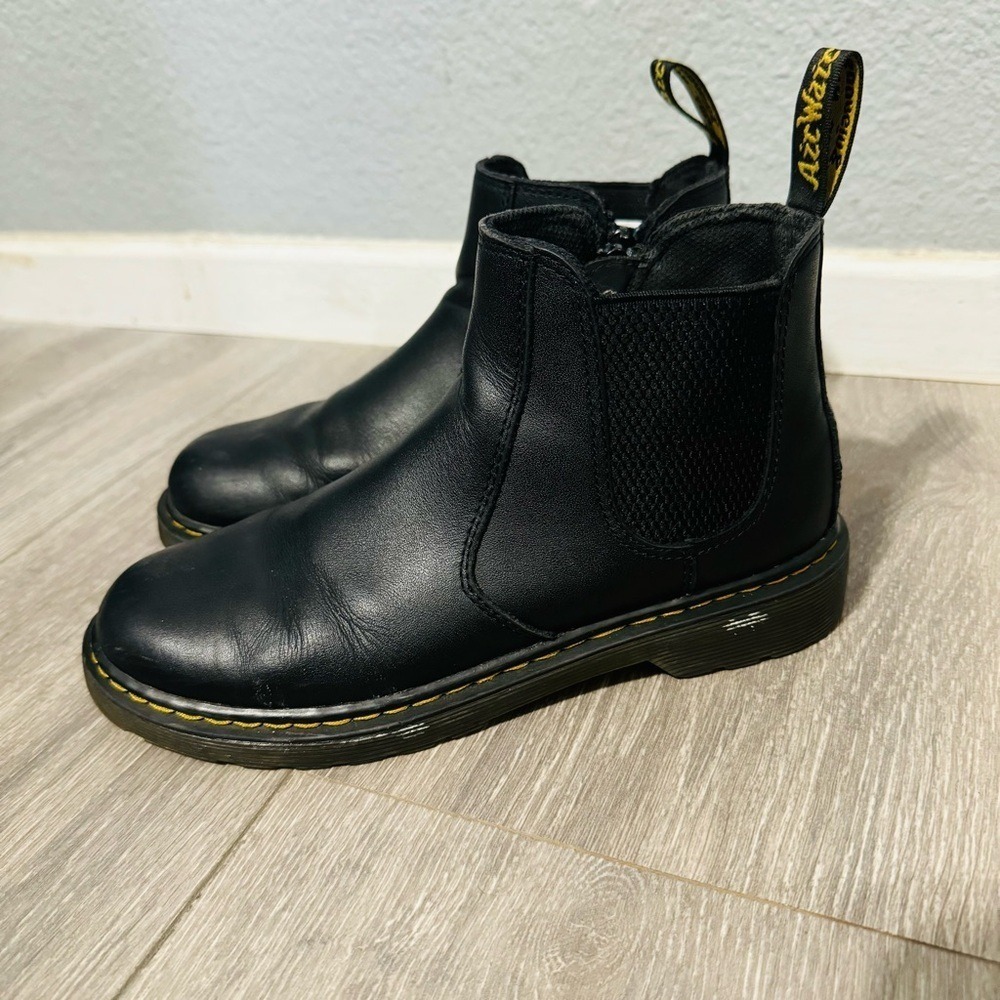 Dr. Martens Youth 2976 Slip Resistant Leather Chelsea Black Casual Punk Boots 4